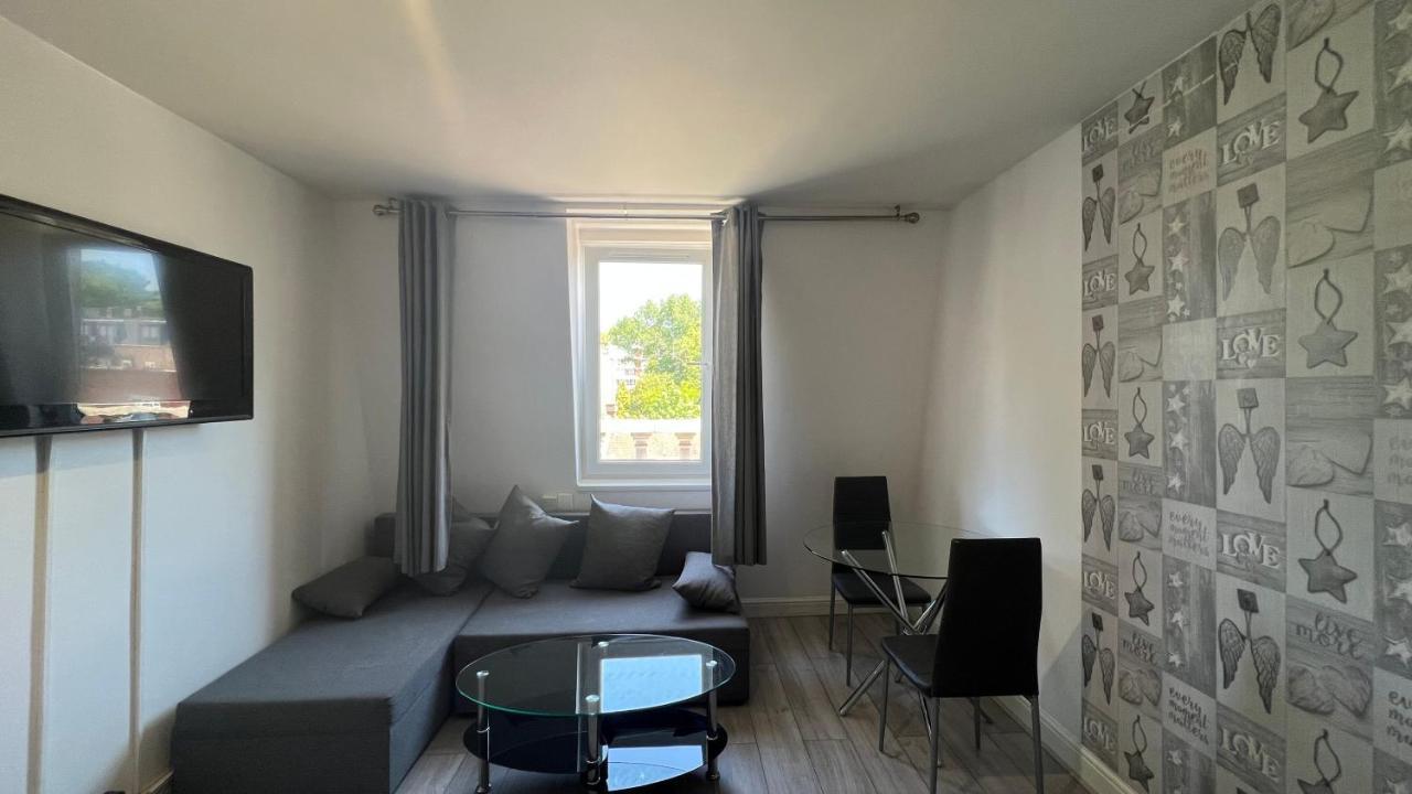 Comfy 2 Bedroom Apartments - Finchley Road, ลอนดอน ภายนอก รูปภาพ