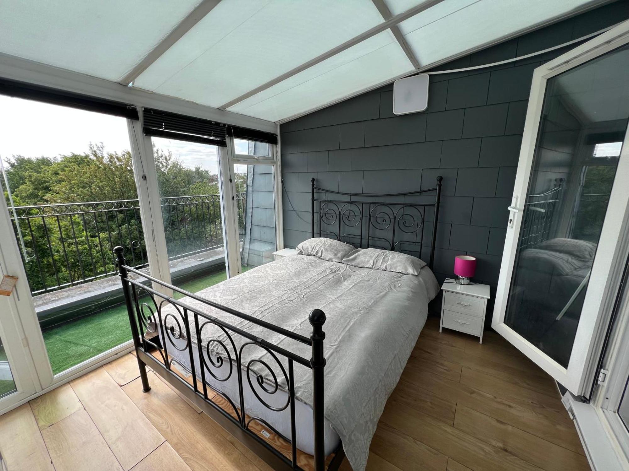 Comfy 2 Bedroom Apartments - Finchley Road, ลอนดอน ภายนอก รูปภาพ